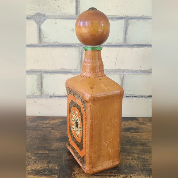 Vintage Leather Wrapped Decanter - Picture 4 of 8